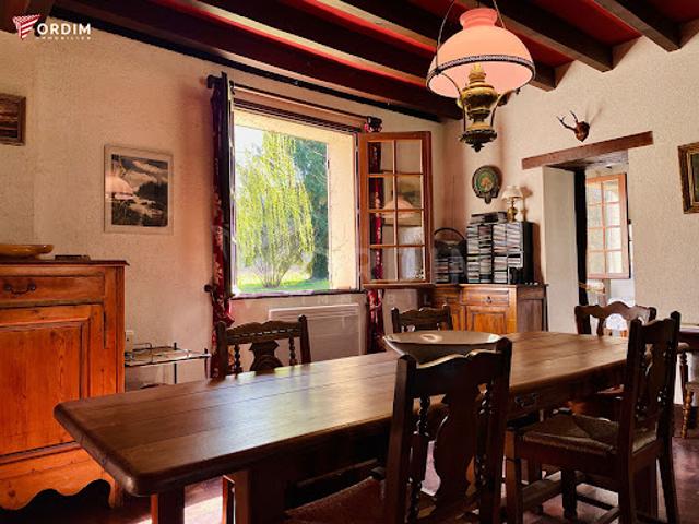 Vente Maison 7 pièces 221.85 m2 Saint Fargeau