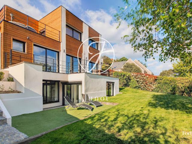 Vente Maison 7 pièces 222 m2 Chatou