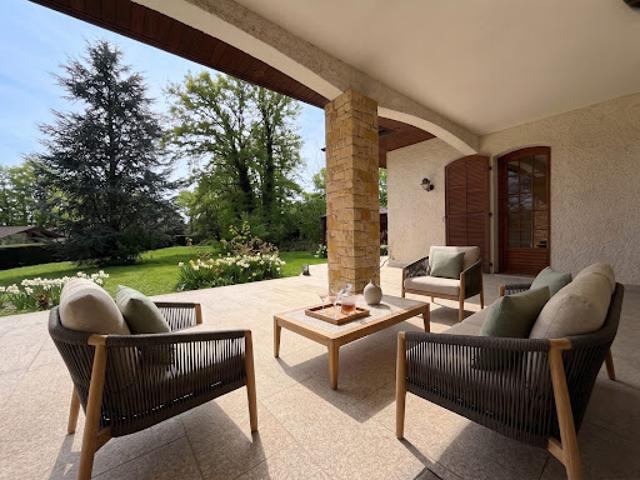 Vente Maison 7 pièces 222.65 m2 Reignier
