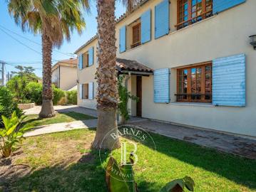 Vente Maison 7 pièces 222.97 m2 Marseille 9ème