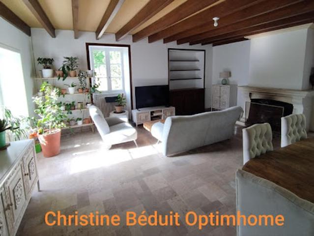 Vente Maison 7 pièces 223 m2 Chazelles