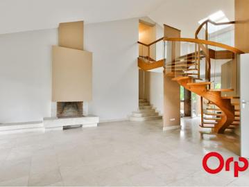 Vente Maison 7 pièces 223 m2 Miribel