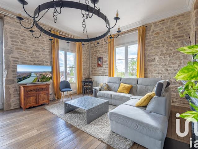 Vente Maison 7 pièces 234 m2 Macon