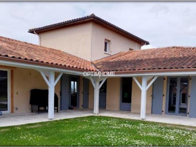 Vente Maison 7 pièces 234 m2 Chalais