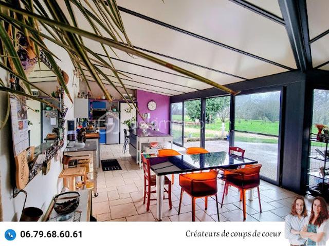 Vente Maison 7 pièces 234 m2 Saint Coutant
