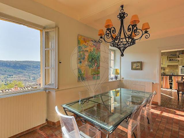 Vente Maison 7 pièces 234 m2 Saignon