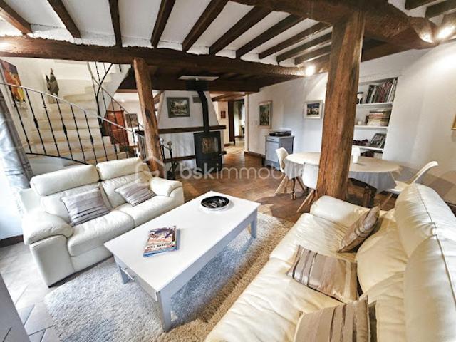 Vente Maison 7 pièces 235 m2 Commelle Vernay