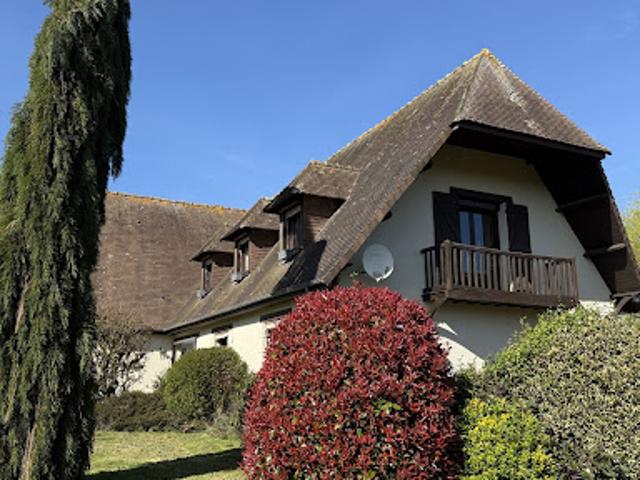 Vente Maison 7 pièces 235 m2 Saint Meslin du Bosc