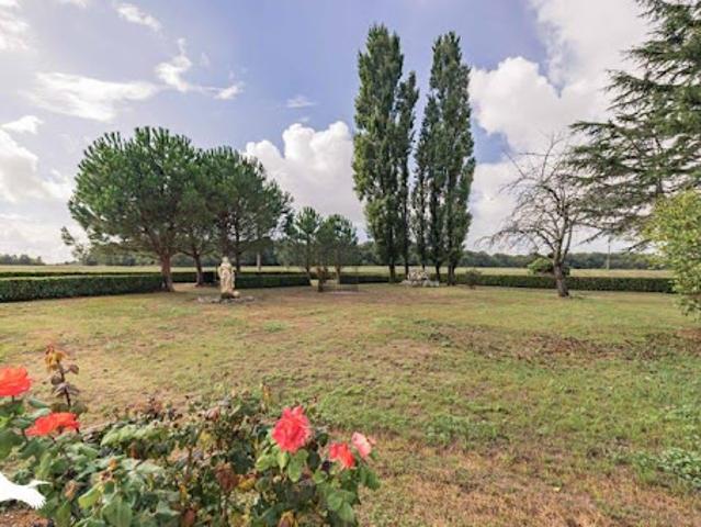 Vente Maison 7 pièces 235 m2 Saint Sulpice d'Arnoult
