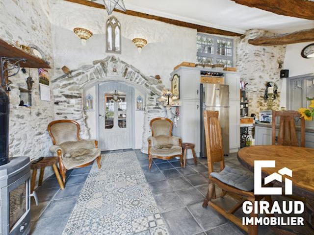Vente Maison 7 pièces 235 m2 Vouvant