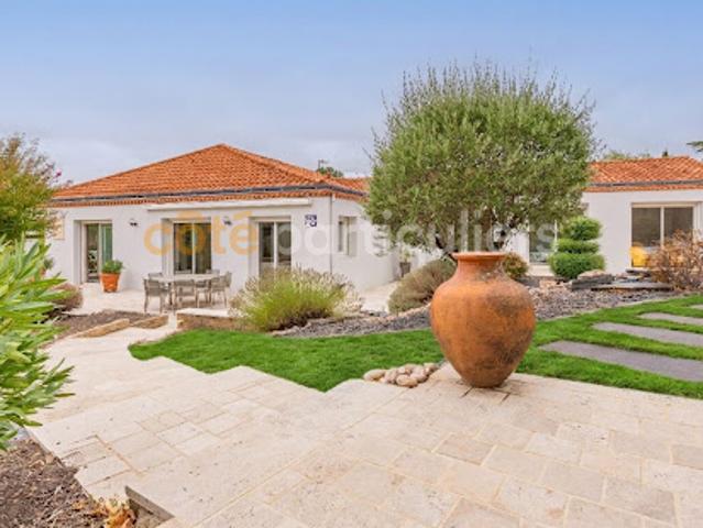 Vente Maison 7 pièces 236 m2 Gétigné