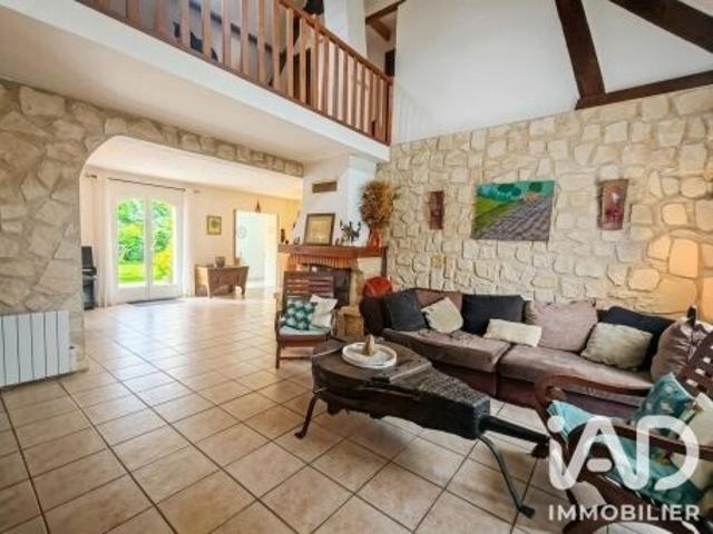 Vente Maison 7 pièces 236 m2 Tournan en Brie