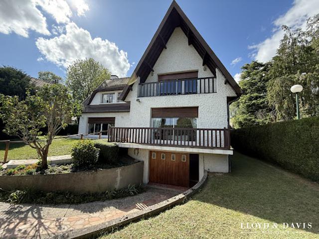Vente Maison 7 pièces 236 m2 Vaucresson