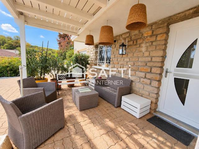 Vente Maison 7 pièces 237 m2 Poligny
