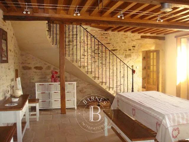 Vente Maison 7 pièces 237 m2 Saint Christophe en Brionnais