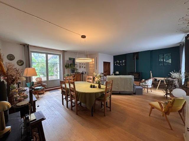 Vente Maison 7 pièces 238 m2 Genillé