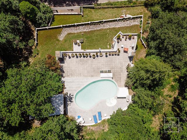Vente Maison 7 pièces 238 m2 Limonest