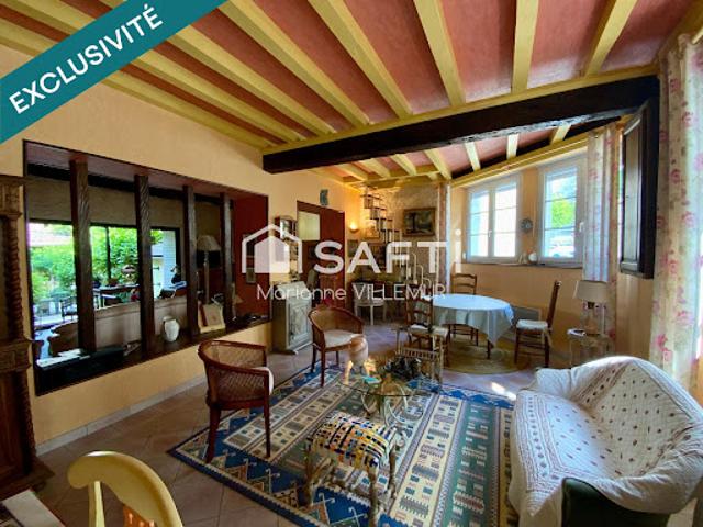 Vente Maison 7 pièces 238 m2 Saumont