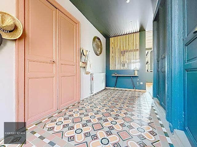 Vente Maison 7 pièces 238 m2 Varennes