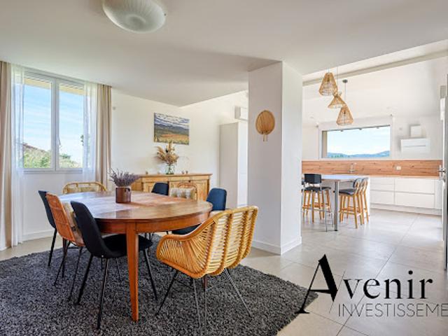 Vente Maison 7 pièces 238.17 m2 Saint Loup