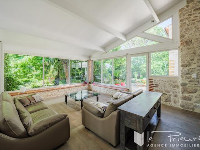 Vente Maison 7 pièces 238.84 m2 Puygouzon