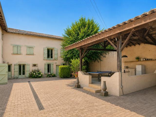 Vente Maison 7 pièces 239 m2 Villefranche sur saone