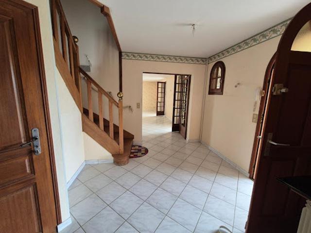 Vente Maison 7 pièces 230 m2 Mareuil en Brie