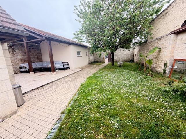 Vente Maison 7 pièces 230 m2 Montataire
