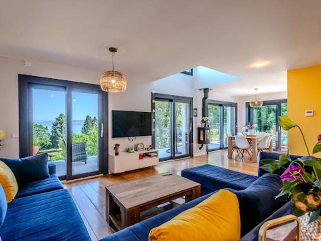 Vente Maison 7 pièces 230 m2 Neuvecelle