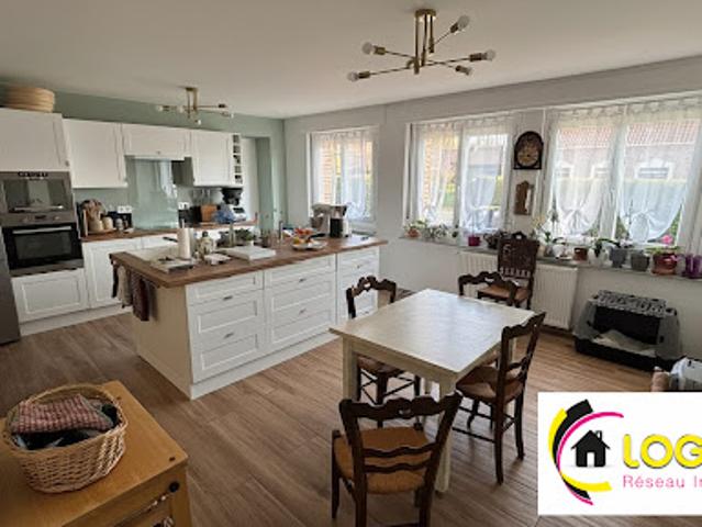 Vente Maison 7 pièces 230 m2 Englefontaine