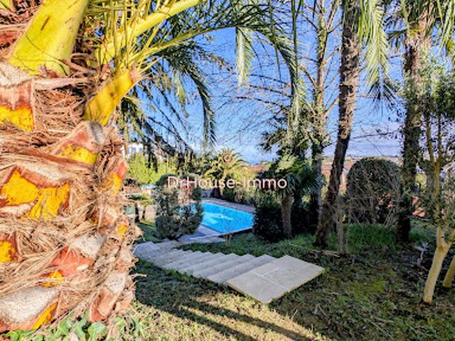 Vente Maison 7 pièces 230 m2 Guethary