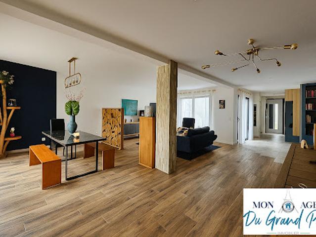 Vente Maison 7 pièces 230 m2 Saclay