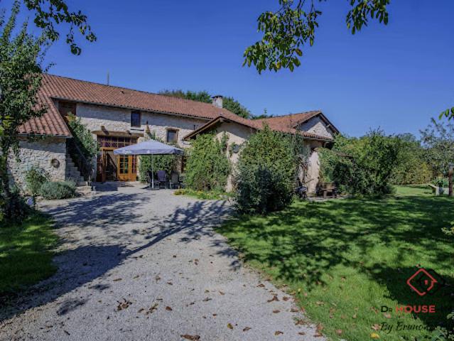 Vente Maison 7 pièces 230 m2 Vaunac