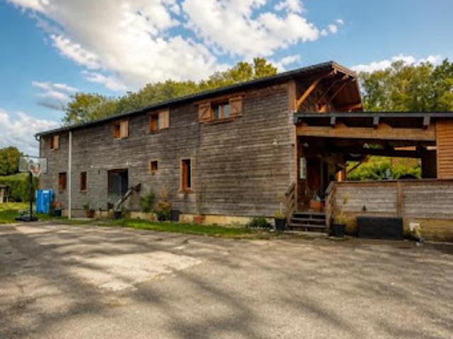 Vente Maison 7 pièces 230 m2 Velennes