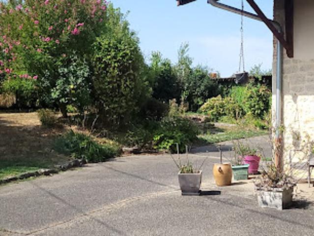 Vente Maison 7 pièces 230 m2 Villemotier