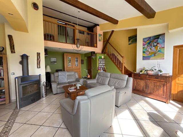 Vente Maison 7 pièces 231.6 m2 Saint Donat sur l'Herbasse
