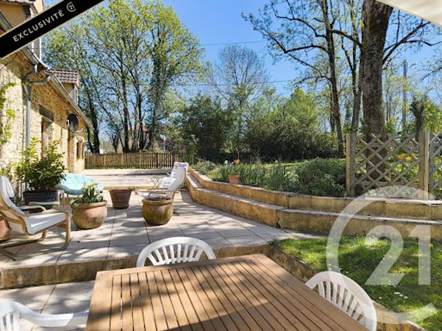 Vente Maison 7 pièces 232.63 m2 Dégagnac