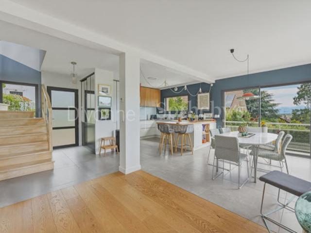 Vente Maison 7 pièces 232.8 m2 Divonne les Bains