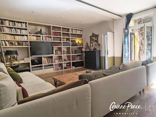Vente Maison 7 pièces 244 m2 Nimes
