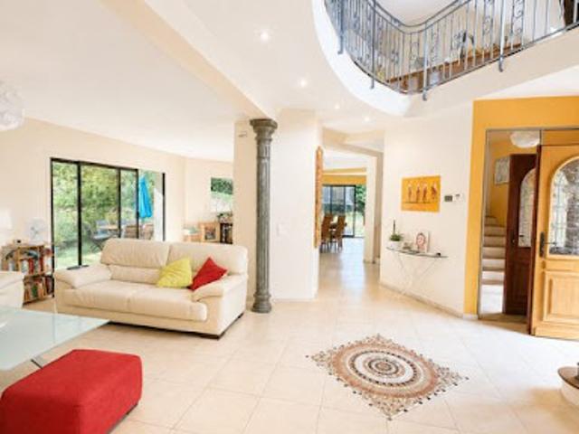 Vente Maison 7 pièces 244 m2 Angicourt