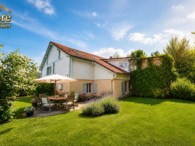 Vente Maison 7 pièces 244 m2 Taintrux