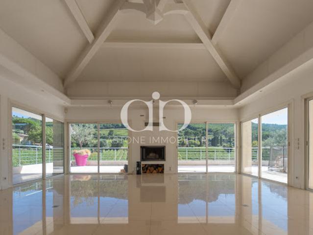Vente Maison 7 pièces 245 m2 Cassis