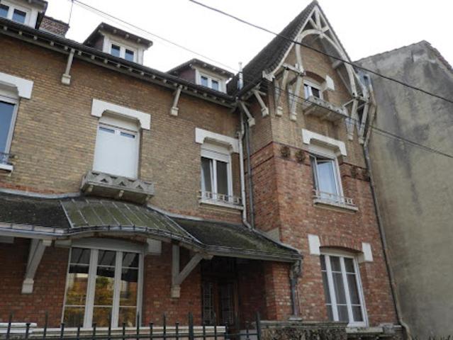 Vente Maison 7 pièces 245 m2 Chauny