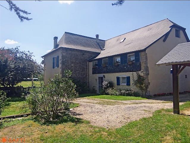 Vente Maison 7 pièces 246 m2 Oloron Sainte Marie