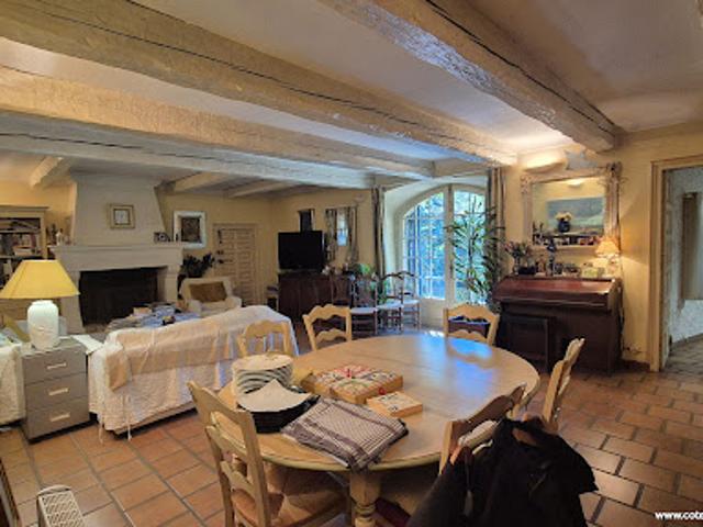 Vente Maison 7 pièces 246 m2 Carpentras