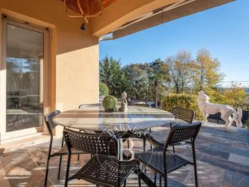 Vente Maison 7 pièces 246 m2 Sainte Foy lès Lyon