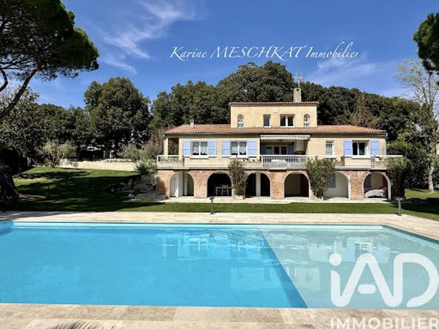 Vente Maison 7 pièces 248 m2 Peyruis