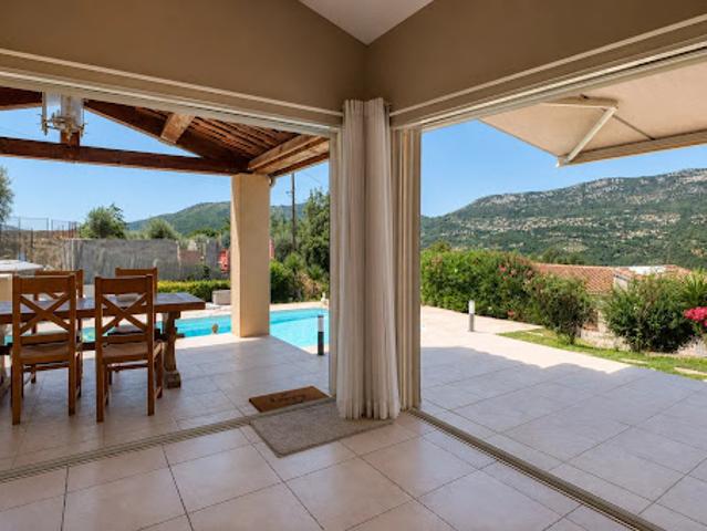 Vente Maison 7 pièces 240 m2 Contes
