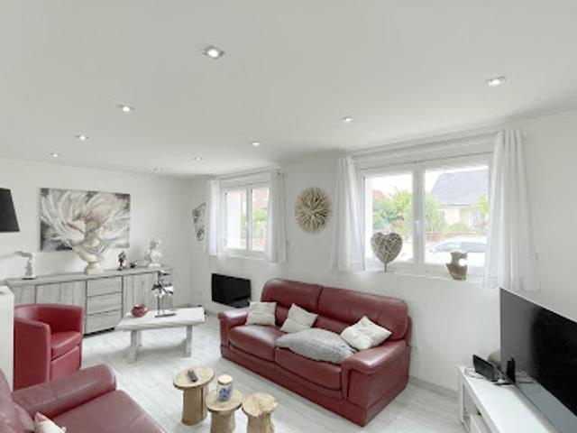 Vente Maison 7 pièces 240 m2 Eppeville