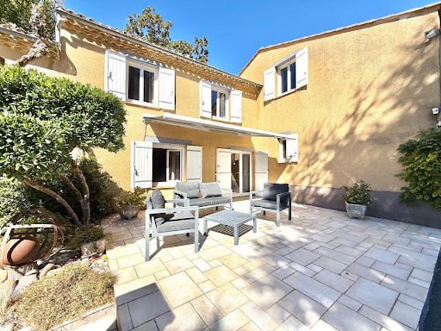 Vente Maison 7 pièces 240 m2 Langon